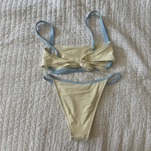 Monday Swimwear Cream and Blue Bikini High Hip Small - Picture 5 of 6